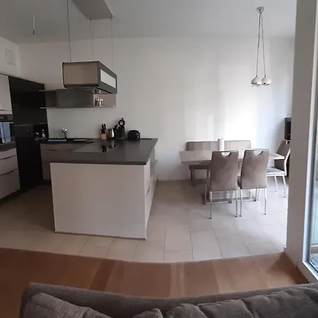 Apartament Hochwertig Im Herzen Stuttgarts *