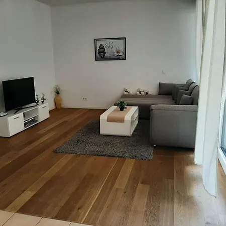 Apartament Hochwertig Im Herzen Stuttgarts