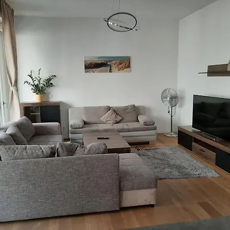 Apartament Hochwertig Im Herzen Stuttgarts