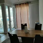 Hochwertig Im Herzen Stuttgarts 슈투트가르트