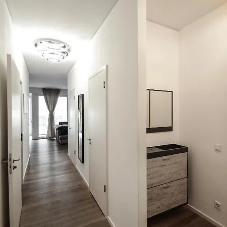 Hochwertig Im Herzen Stuttgarts דירה