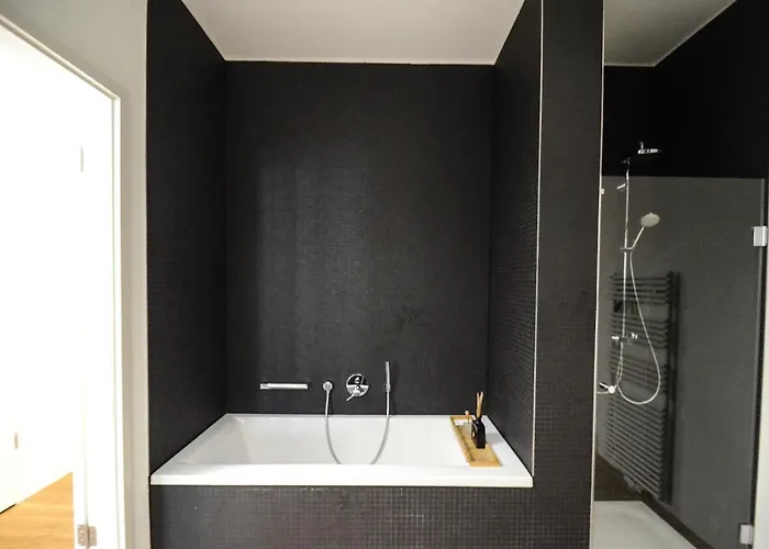 Apartamento Hochwertig Im Herzen Stuttgarts