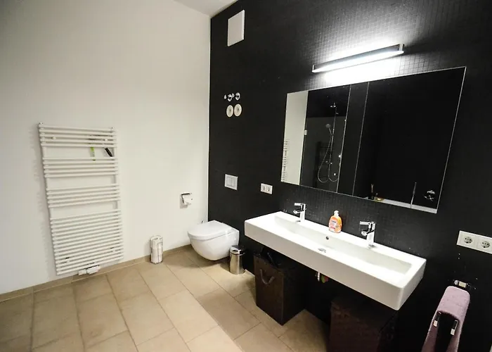 Apartamento Hochwertig Im Herzen Stuttgarts