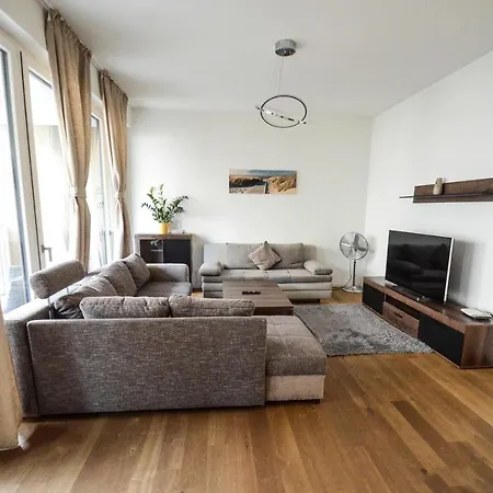Apartment Hochwertig Im Herzen Stuttgarts