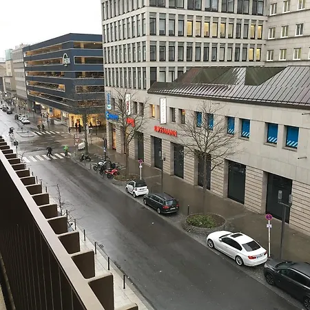 Hochwertig Im Herzen Stuttgarts Stoccarda